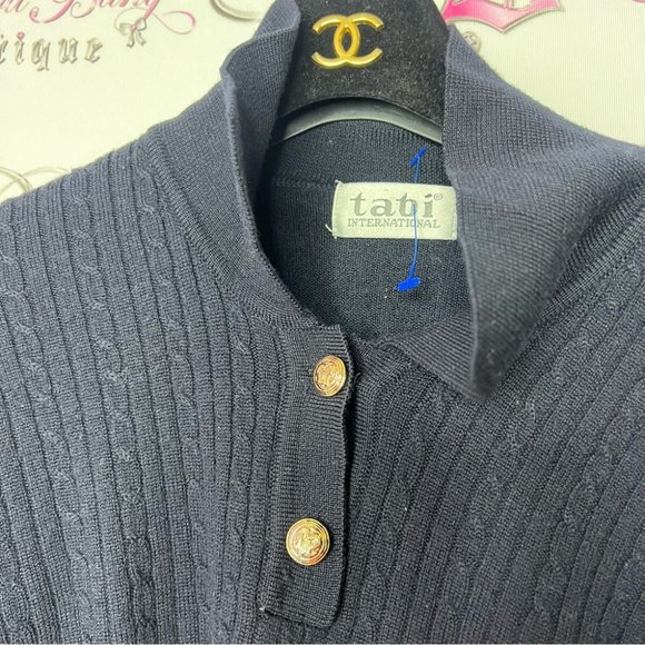 Tabi international navy blue cable knit sweater with gold luxury buttons shirt - Picture 4 of 5
